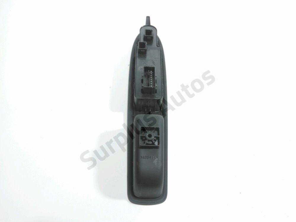 Commande lève-vitre avant gauche