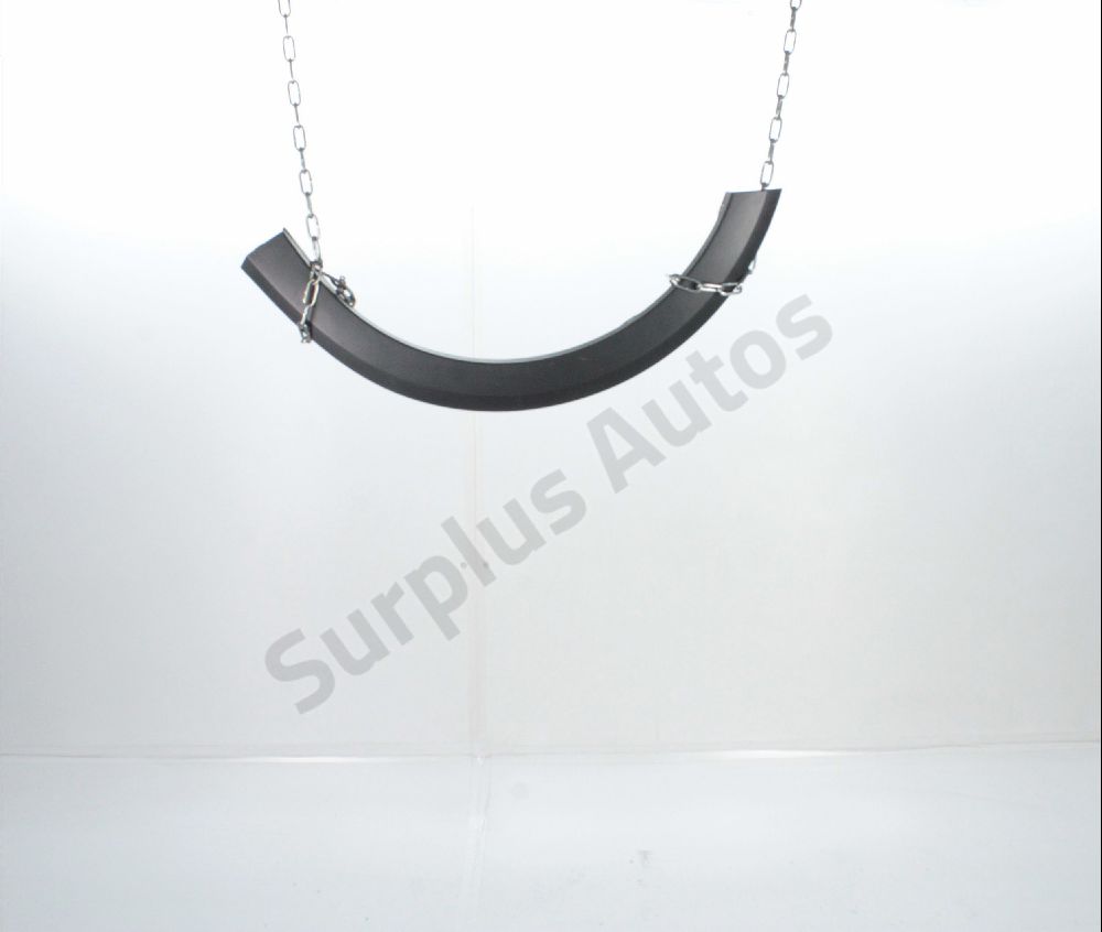 Elargisseur d'aile avant gauche