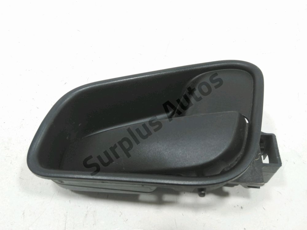 Poignee interieure porte avant droite