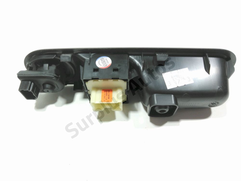 Commande lève-vitre avant gauche