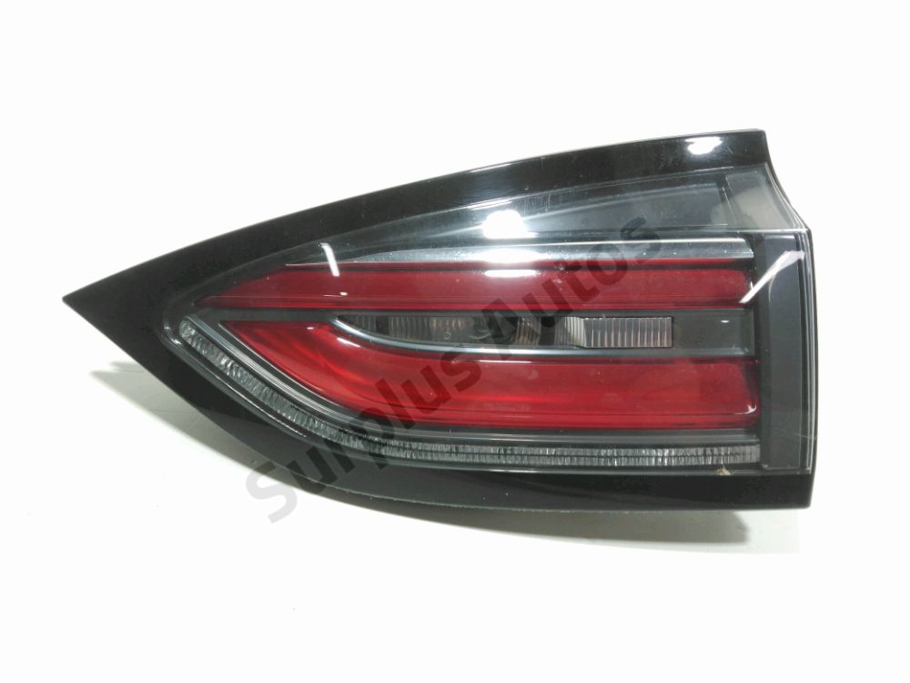 Feu arrière intérieur droit