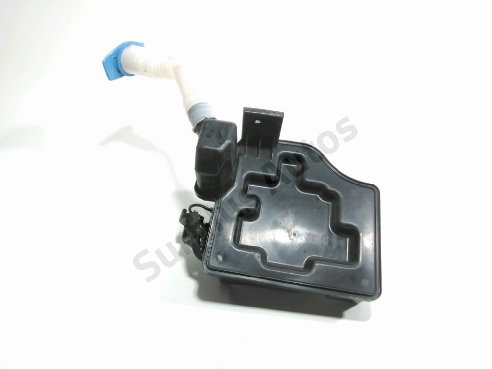 Réservoir de lave glace avant