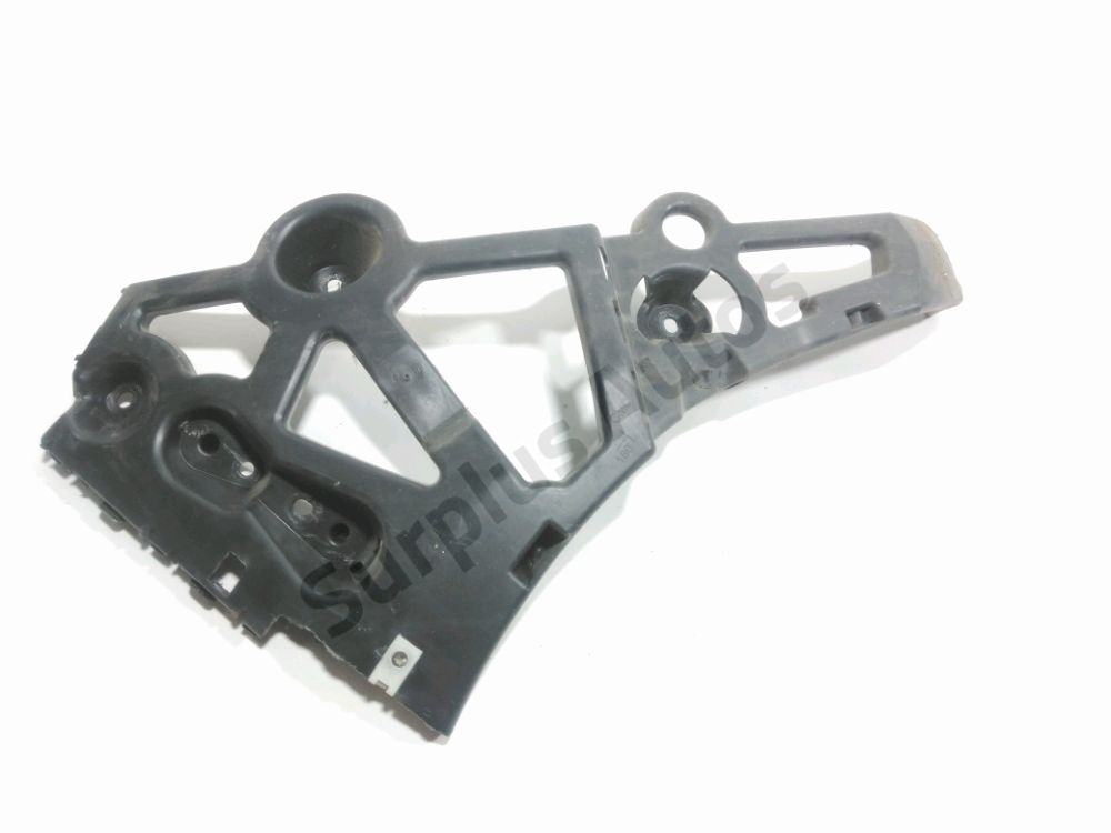 Support gauche de pare-choc arrière