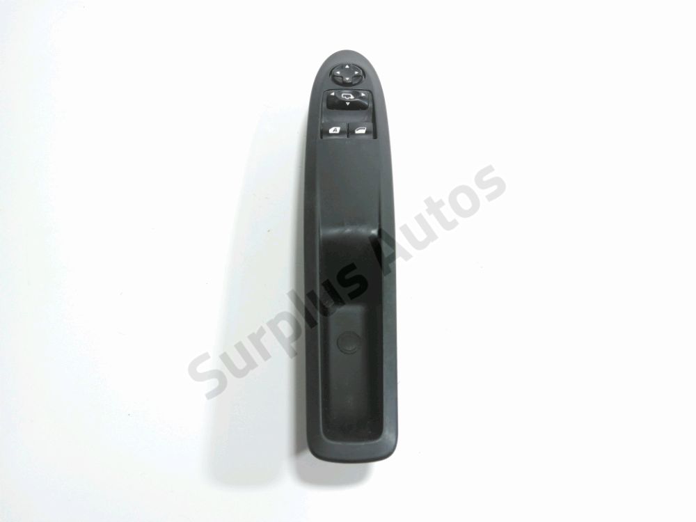 Commande lève-vitre avant gauche