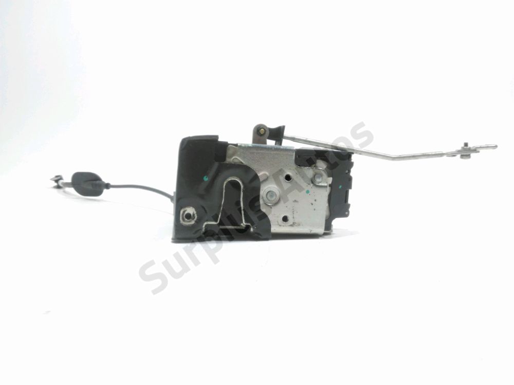 Serrure de porte avant droite