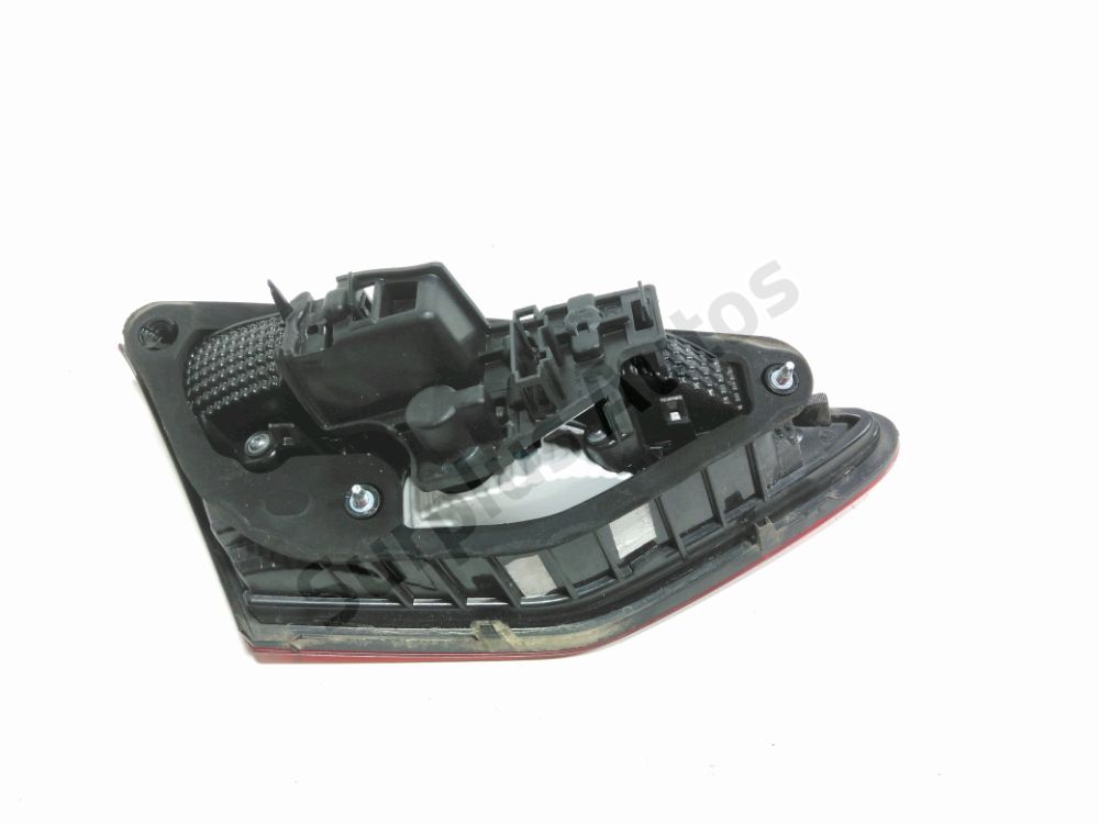 Feu arrière intérieur droit