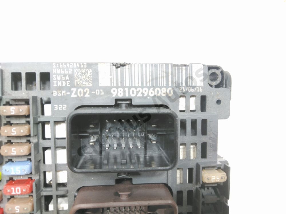 Boite à fusibles moteur
