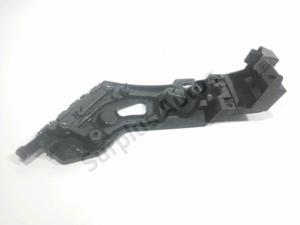 Support droit de pare-choc arrière