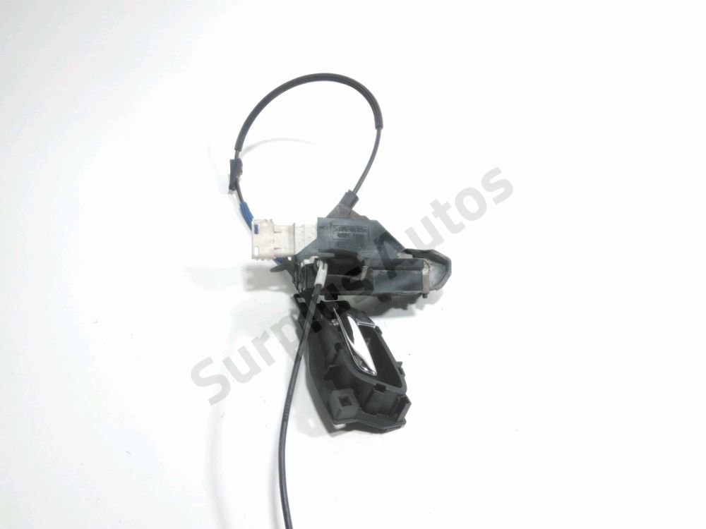 Serrure de porte avant gauche