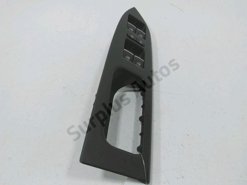 Commande lève-vitre avant gauche