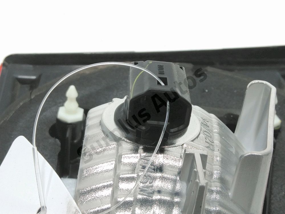 Feu arrière intérieur droit