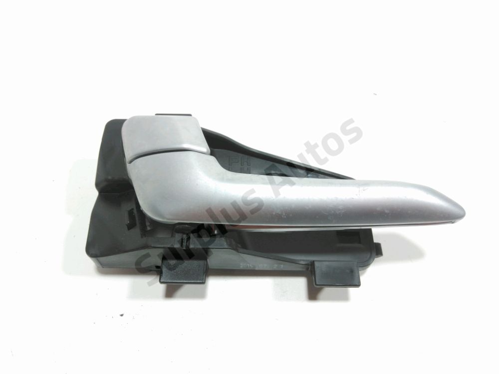 Poignée intérieure porte avant gauche