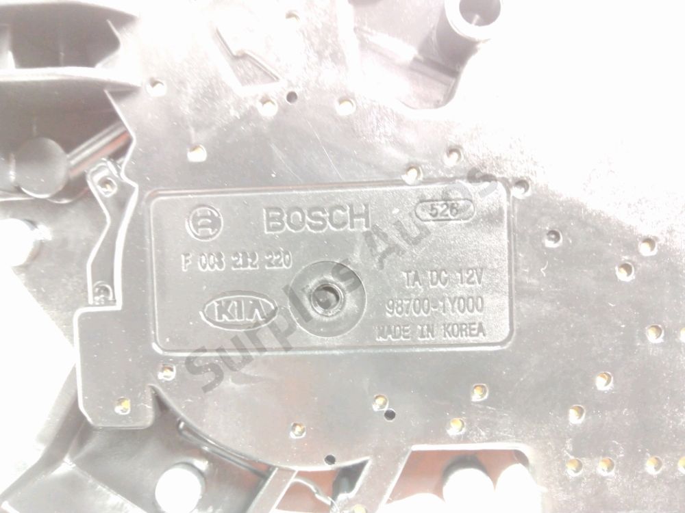 Moteur d'essuie glace arrière