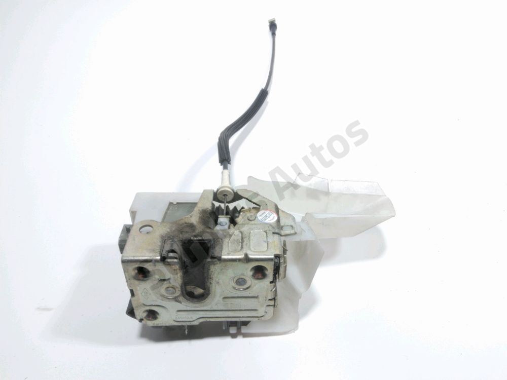 Serrure de porte avant droite