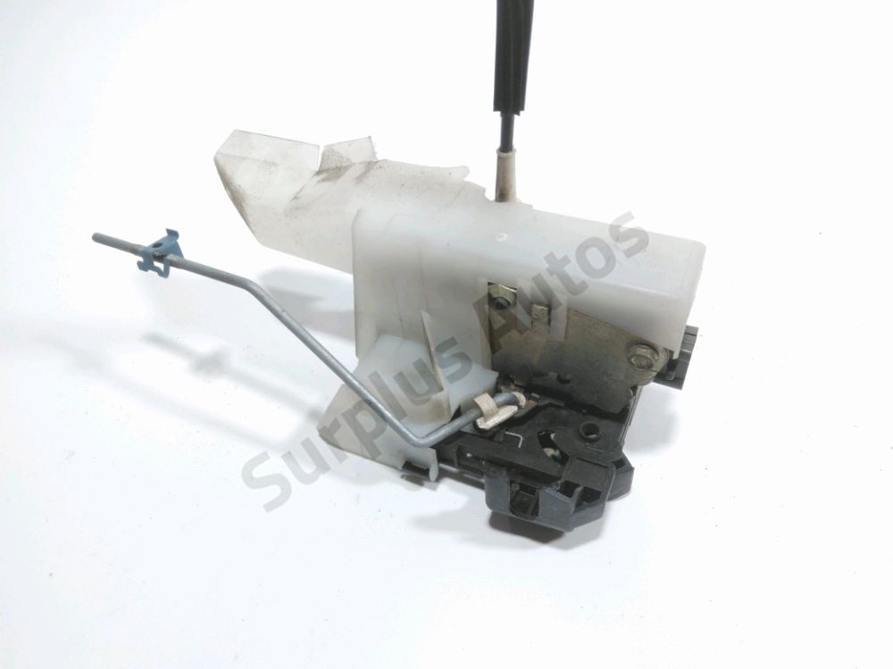 Serrure de porte avant droite