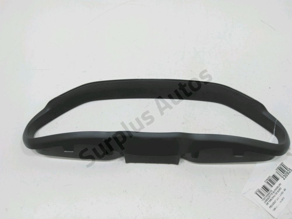 Casquette suppérieure de tableau de bord