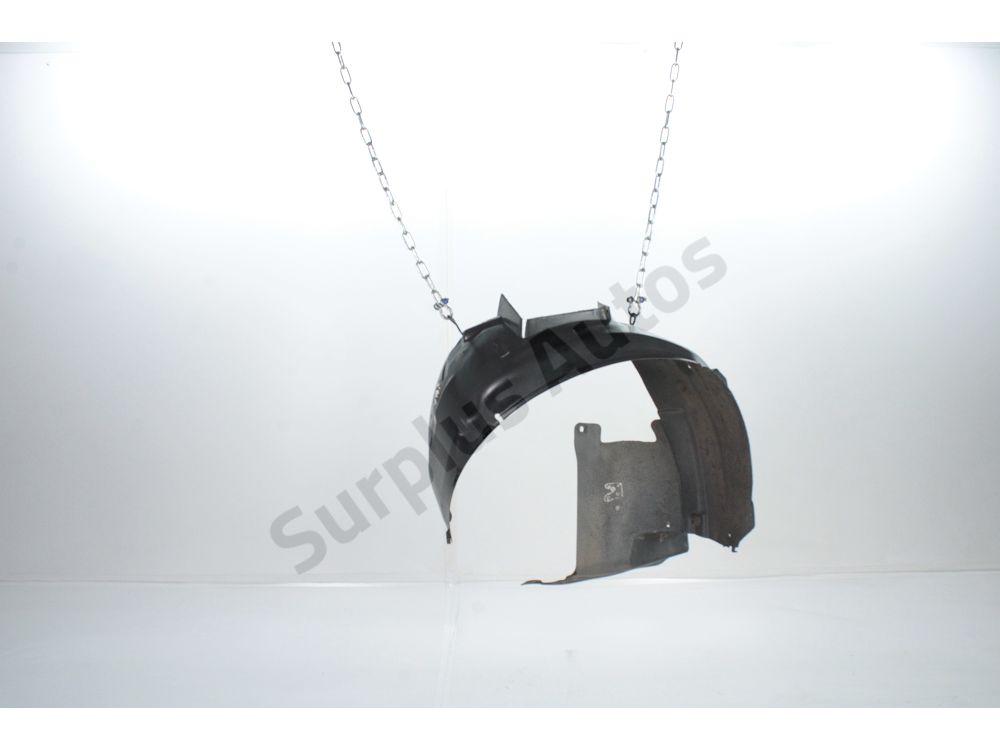 Pare-boue avant droit