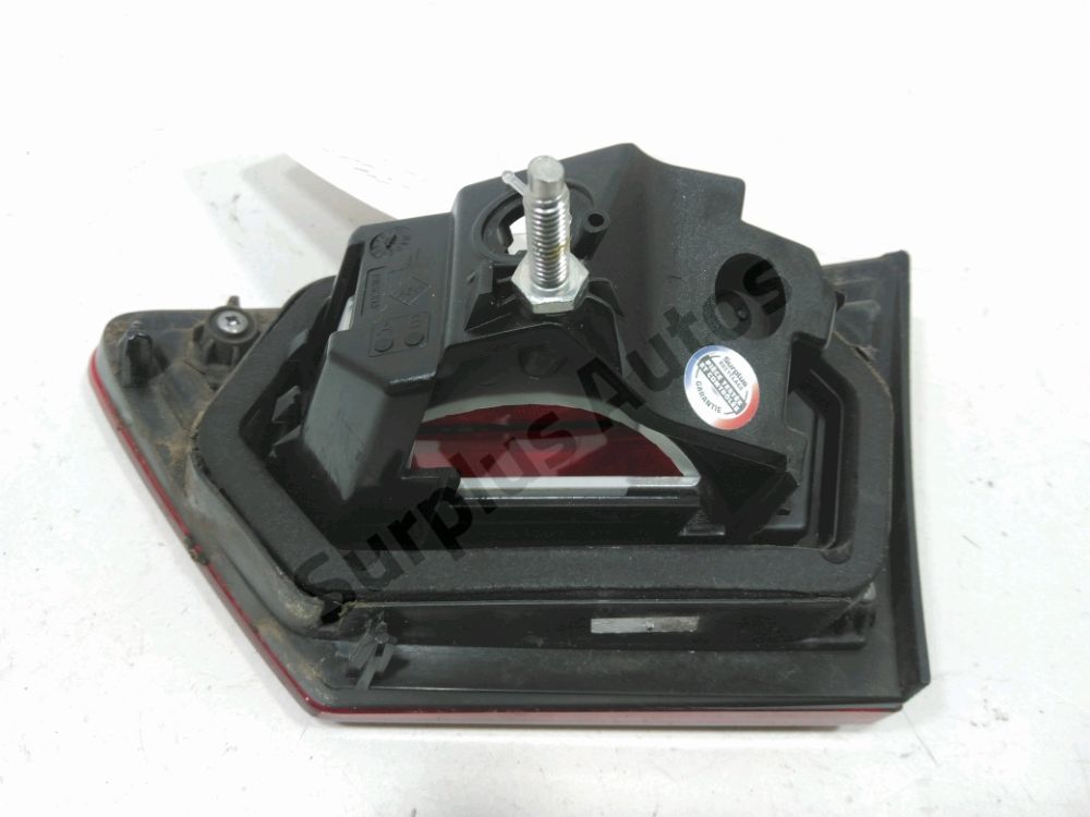 Feu arrière intérieur gauche