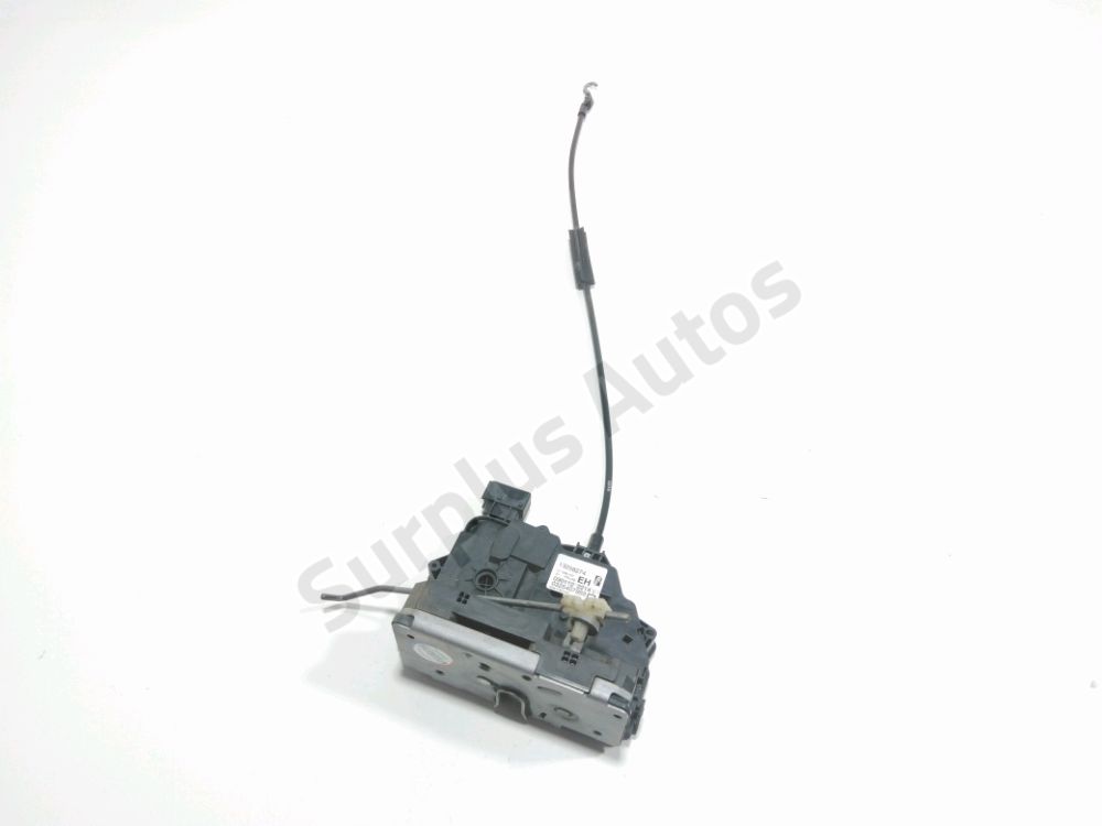 Serrure de porte avant droite