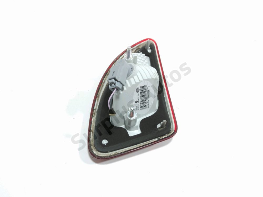 Feu arrière intérieur gauche