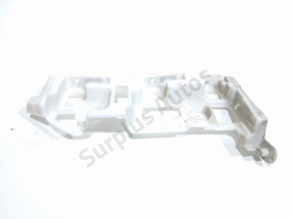 Support droit de pare-choc arrière