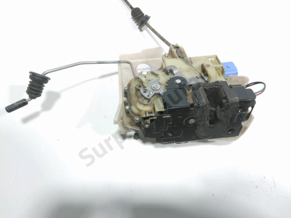 Serrure de porte avant gauche