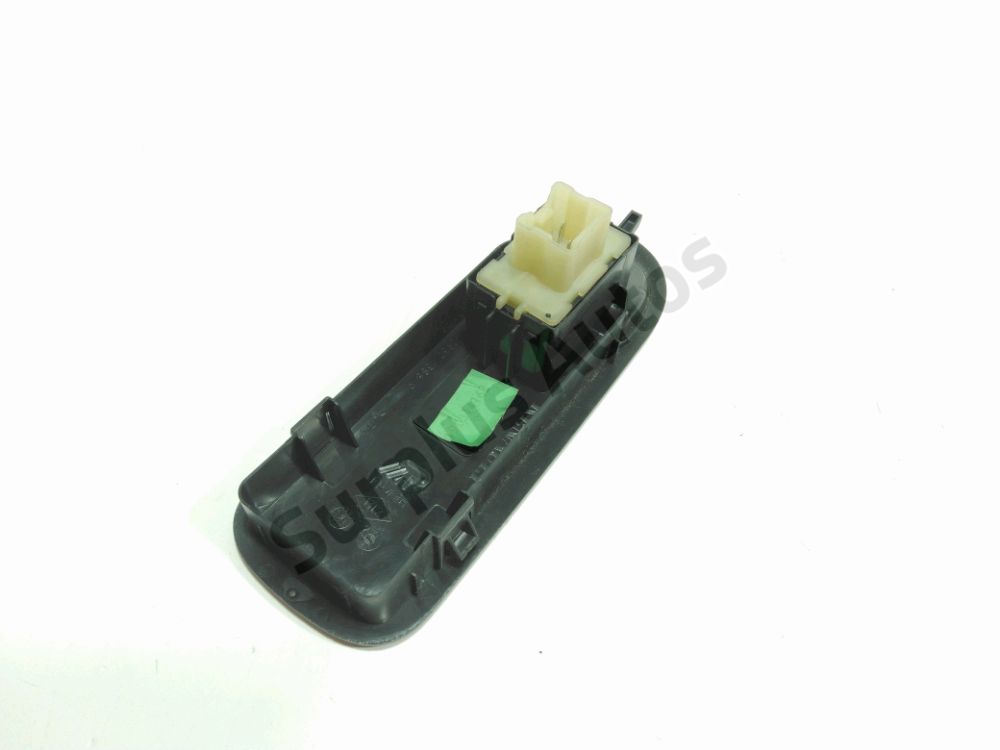 Commande lève-vitre avant droit