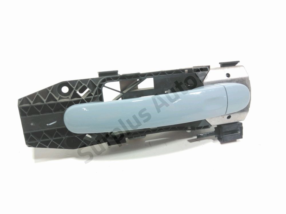 Poignée extérieure avant gauche