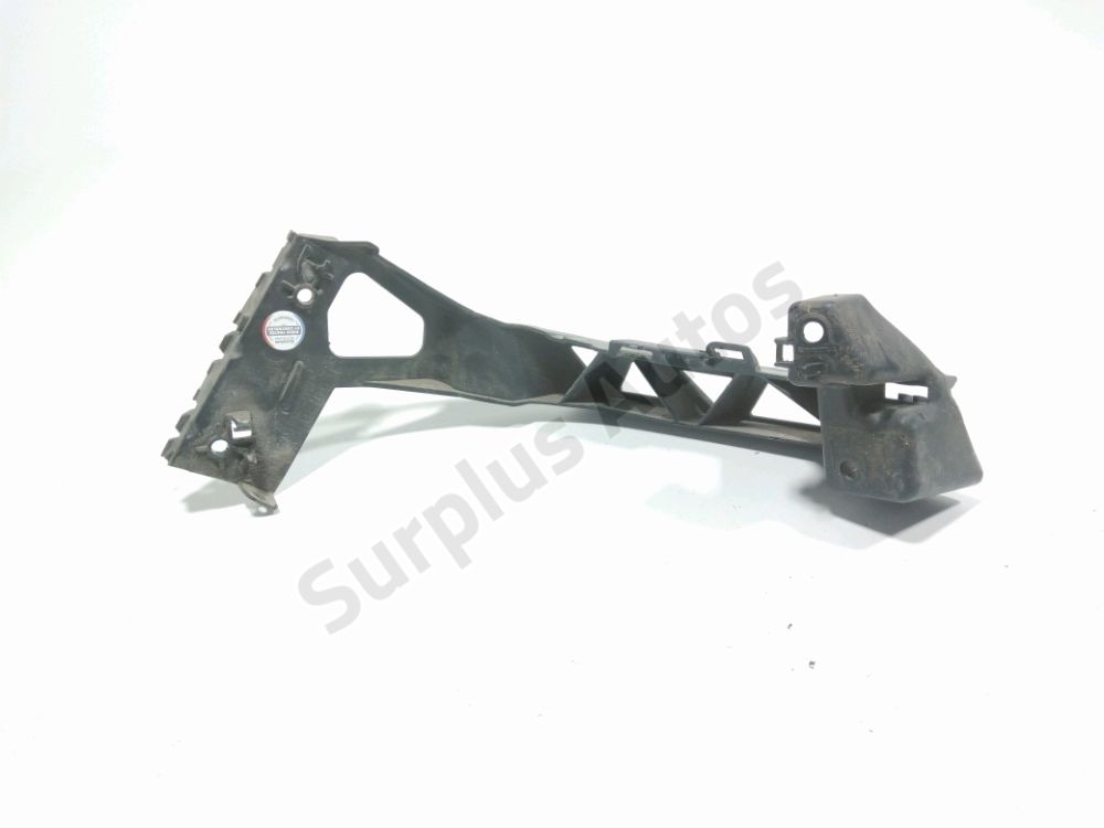 Support droit de pare-choc arrière