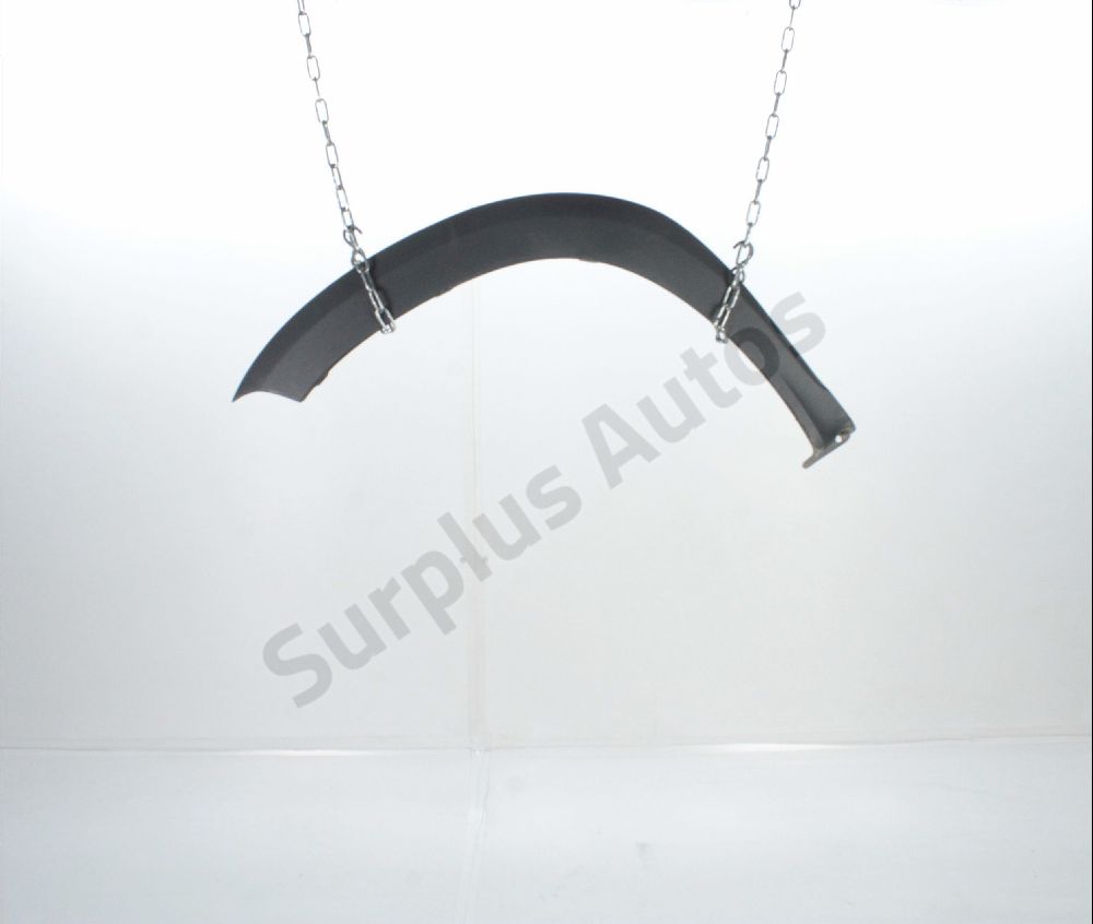 Elargisseur d'aile avant gauche