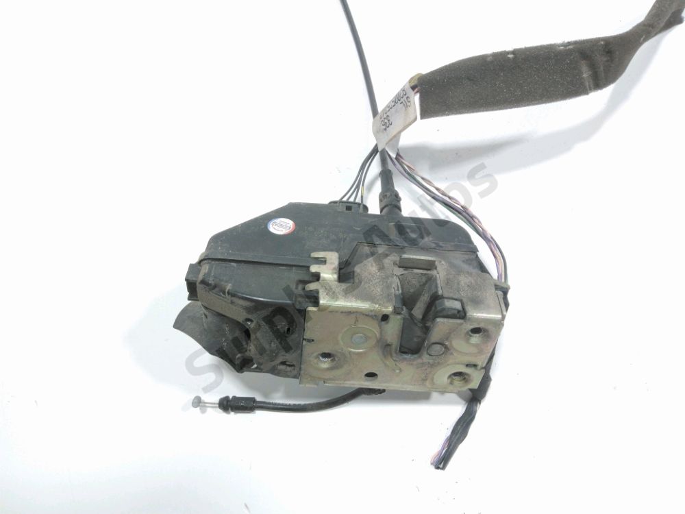 Serrure de porte avant gauche