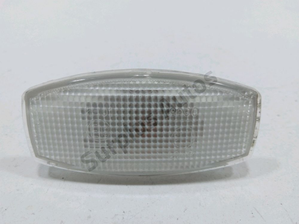 Répétiteur d'aile gauche