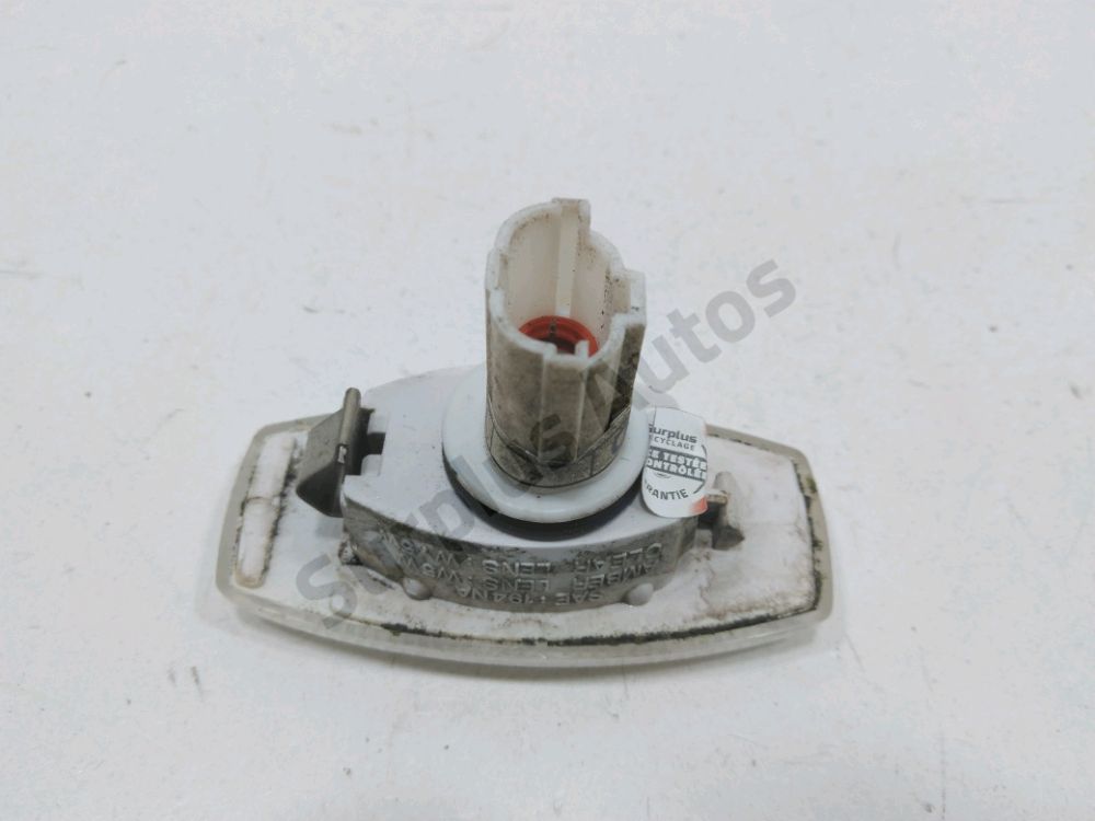 Répétiteur d'aile gauche