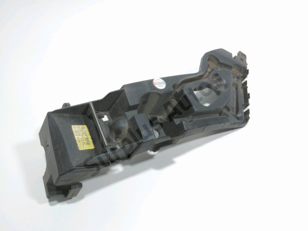 Support gauche de pare-choc arrière