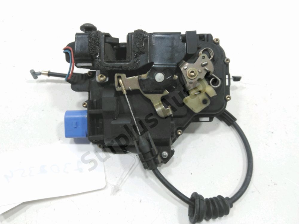 Serrure de porte avant gauche