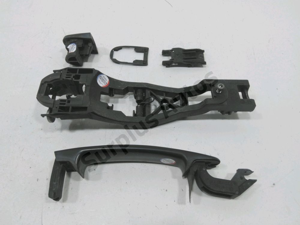 Poignée extérieure avant droite