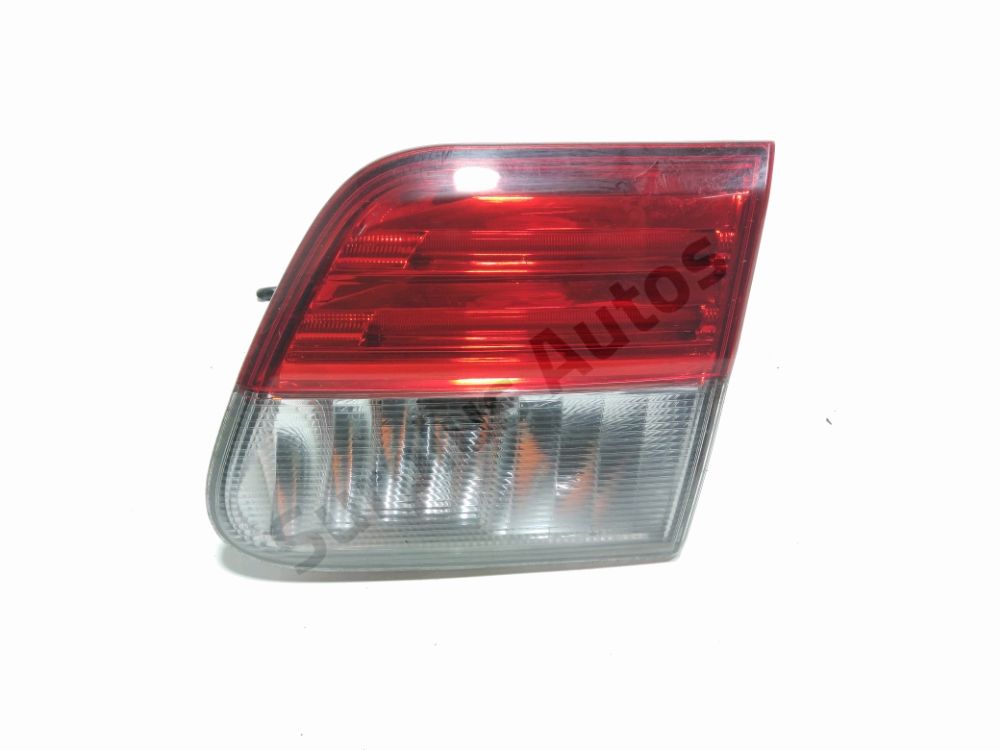 Feu arrière intérieur droit