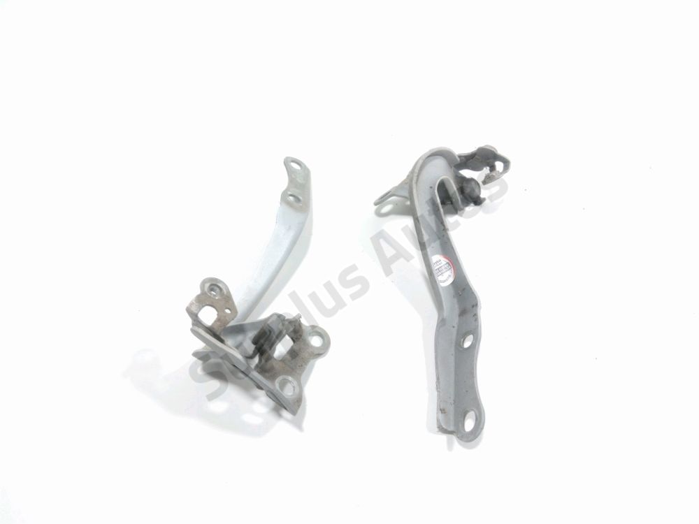 Jeu de charnieres de capot