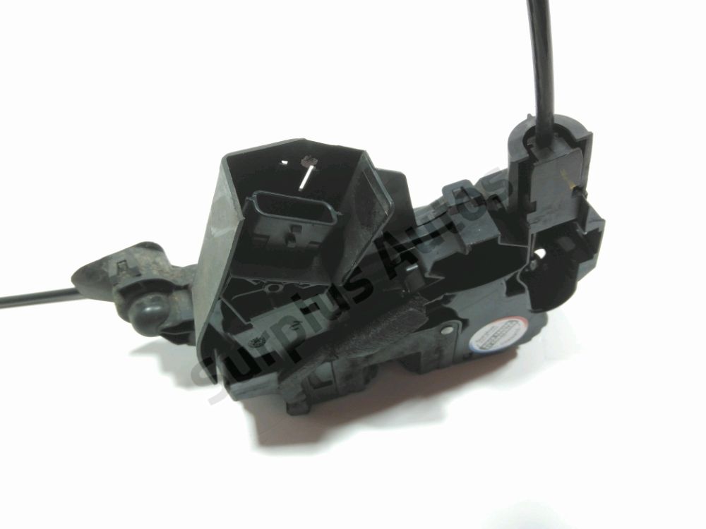 Serrure de porte avant gauche