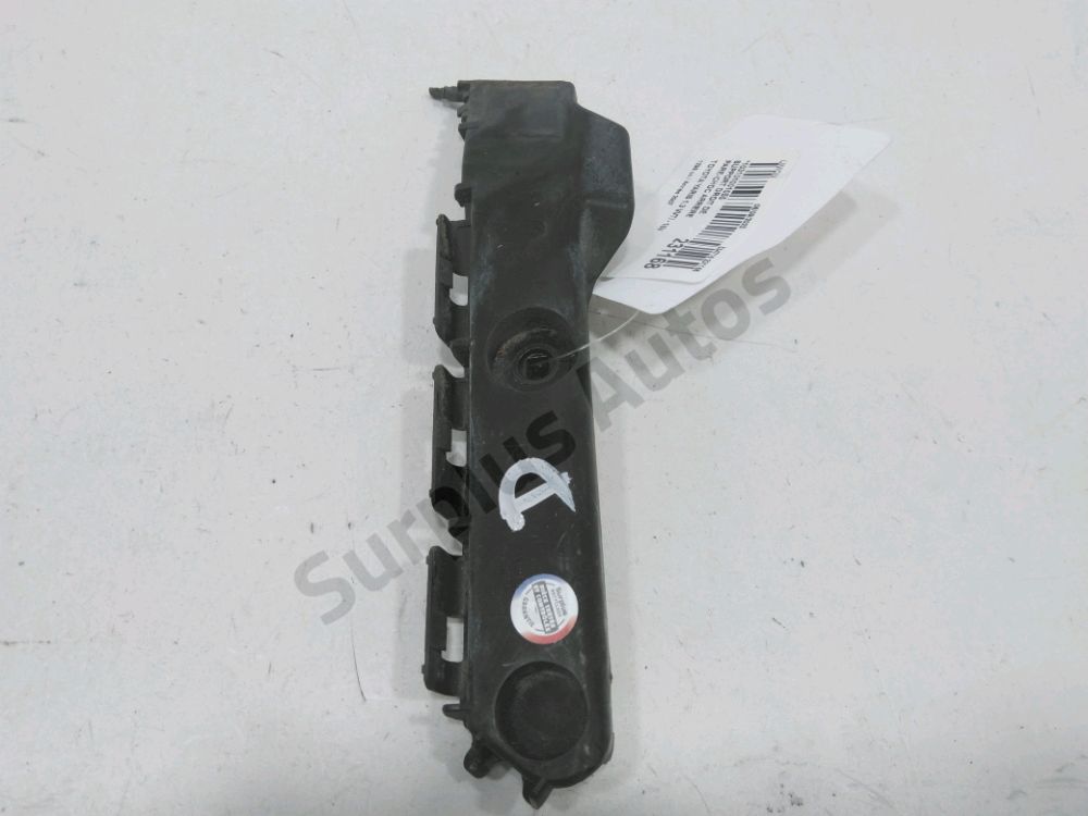 Support droit de pare-choc arrière