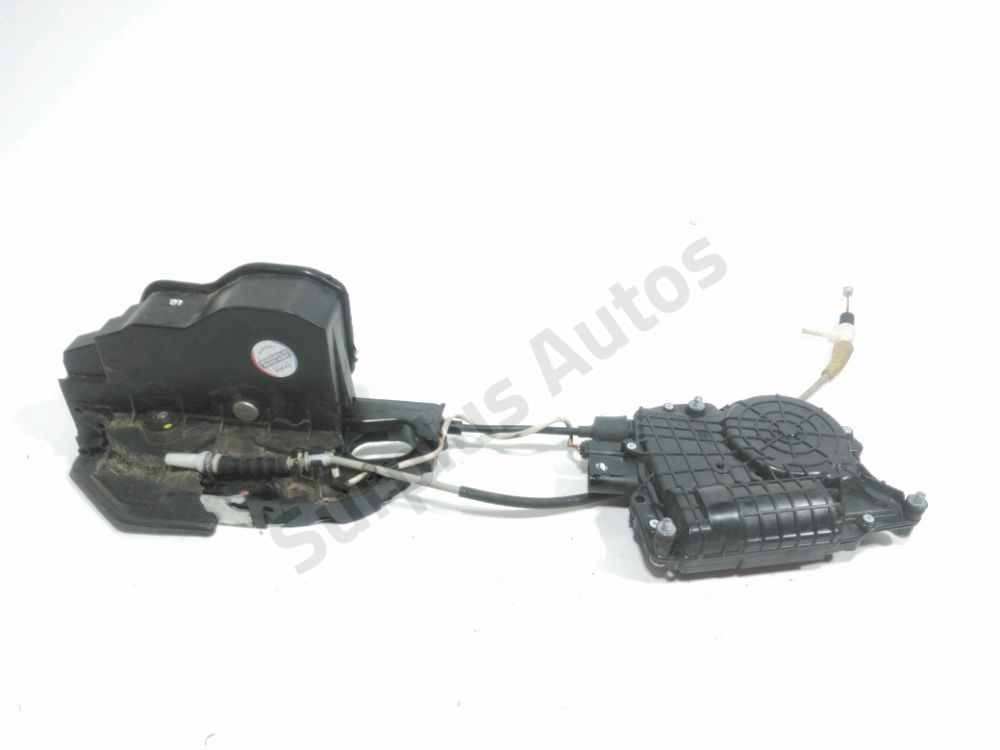 Serrure de porte avant droite