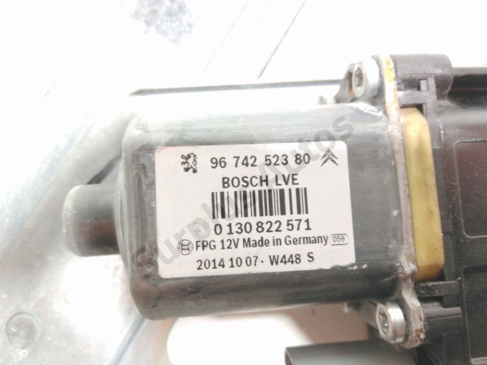 Lève-vitre électrique avant droit