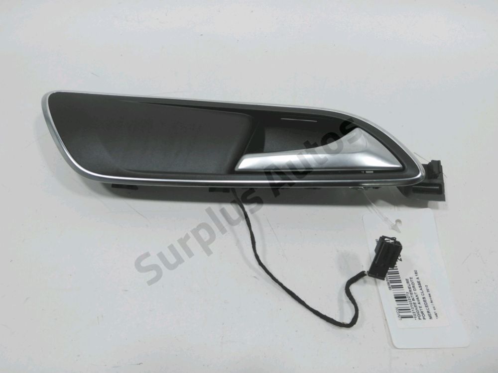 Poignee interieure porte avant droite