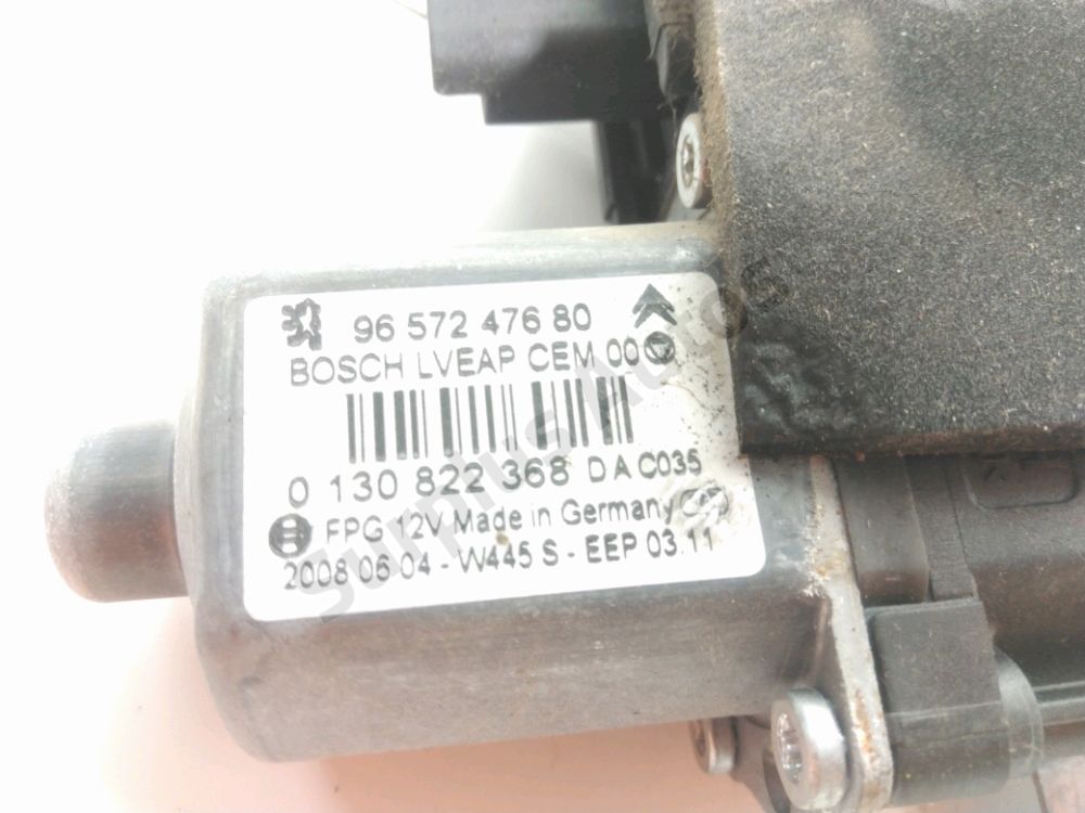 Lève-vitre électrique avant gauche