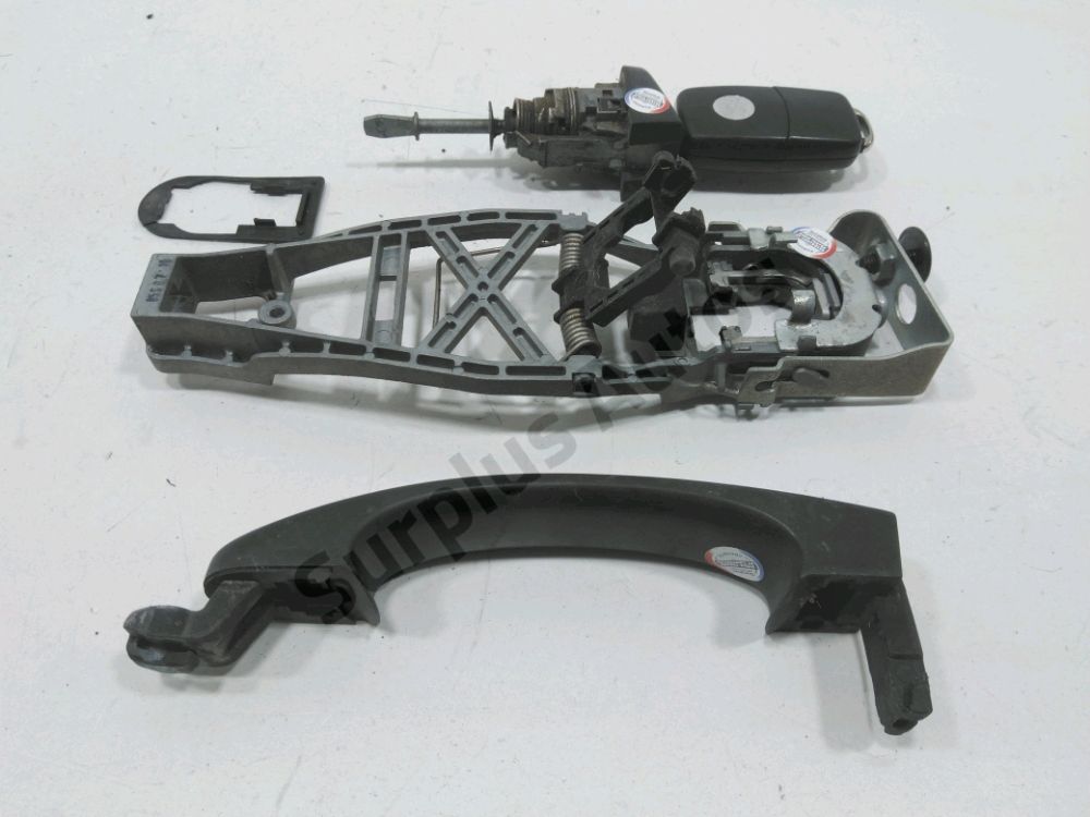 Poignée extérieure avant gauche