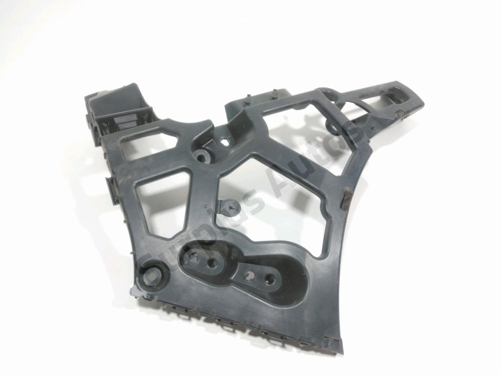 Support droit de pare-choc arrière