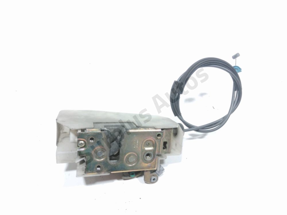 Serrure de porte avant droite