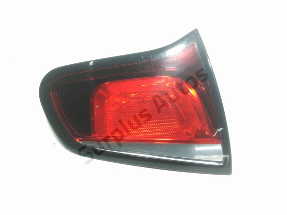 Feu arrière intérieur gauche