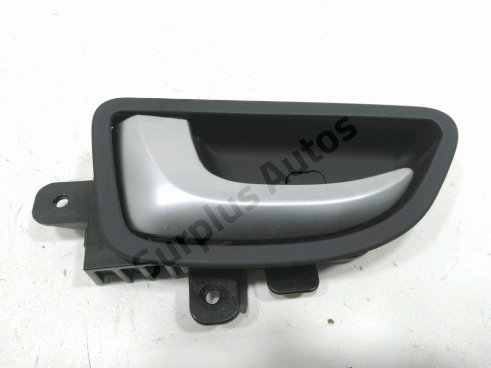 Poignée intérieure porte arrière gauche