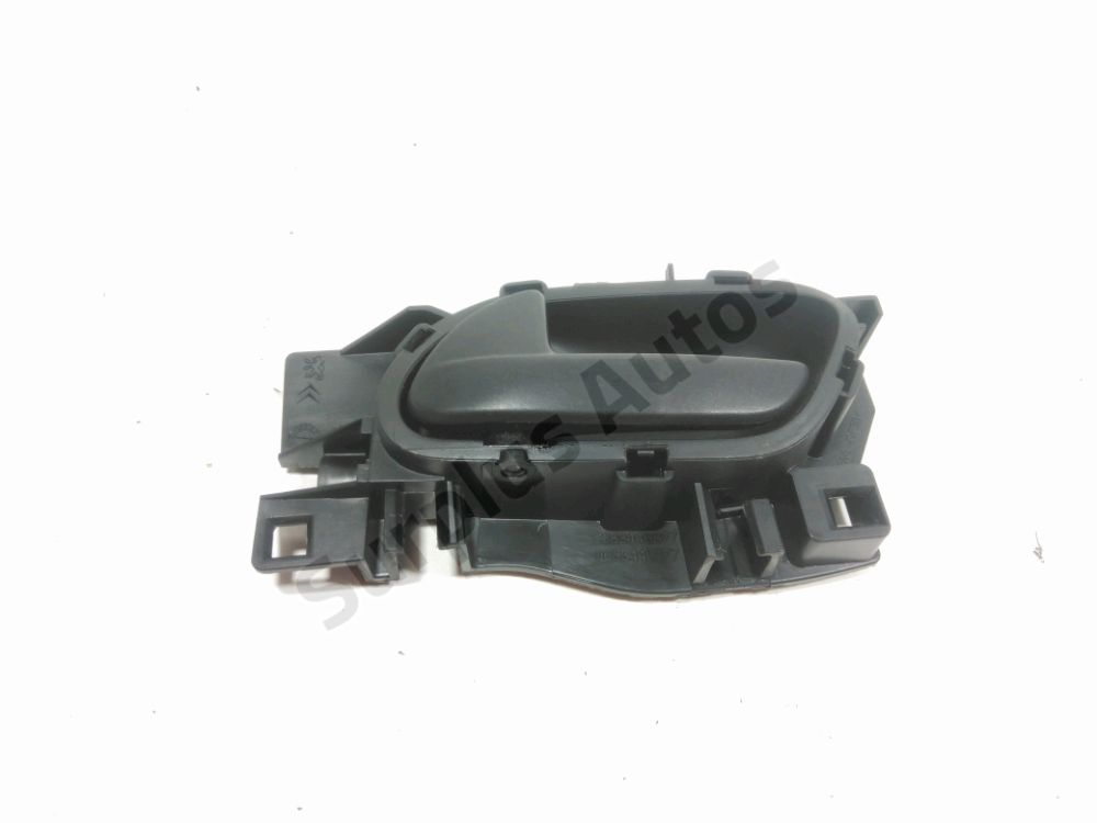 Poignée intérieure porte avant gauche